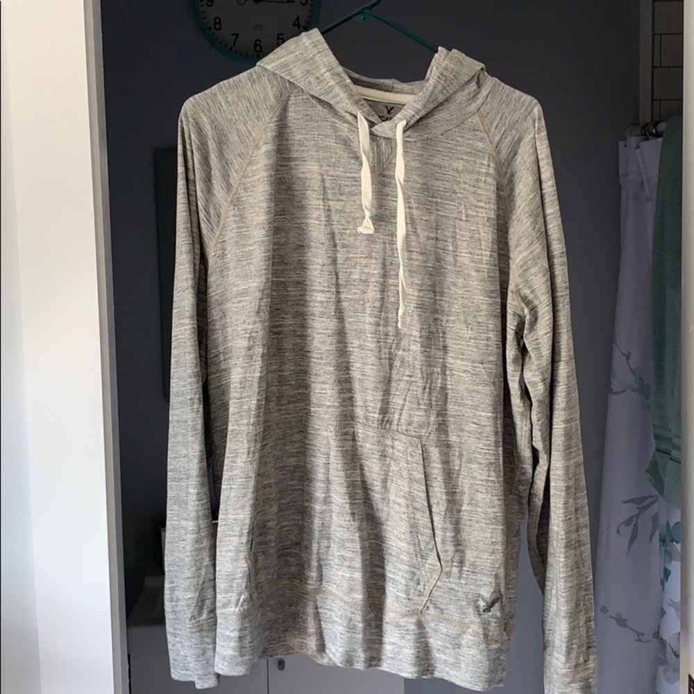Men’s American Eagle thin hoodie-size large